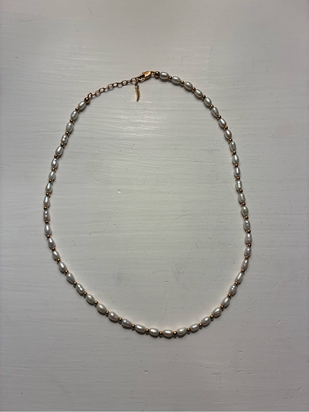 Mejuri Classic Pearl Bead Necklace - White and Gold
